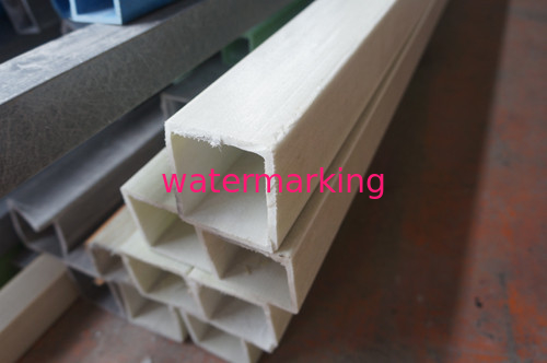 Hitzebeständiges Vierkantrohr 100*100*8mm des Epoxidharz-Faser-Glas-FRP